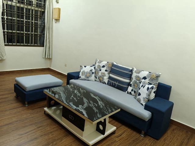 Megah Ria / Tmn Rinting ( Single Storey House ) For Rent 1