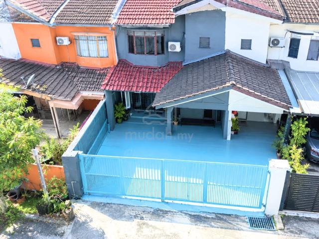 Freehold Extended 2-Storey Terrace , Jalan Tulip , Bukit Beruntung 1