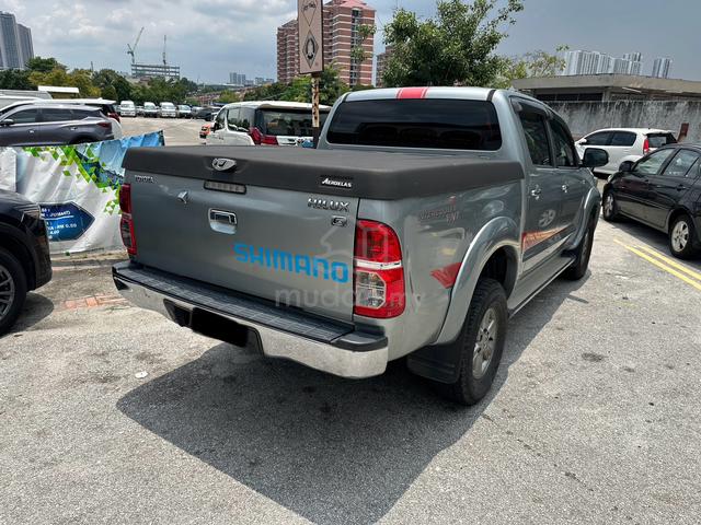 2015 Toyota HILUX 2.5 G VNT DOUBLE CAB (A) - 3