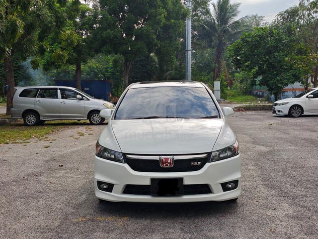 Honda STREAM 1.8 i-VTEC RSZ 2010 (A) Sunroof Spec - 4