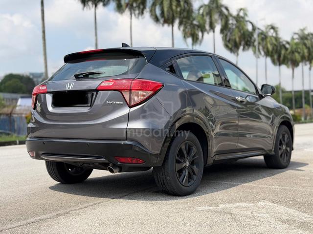 Honda HR-V 1.8 V BELI DAN PAKAI IN GOOD CONDITION - 3