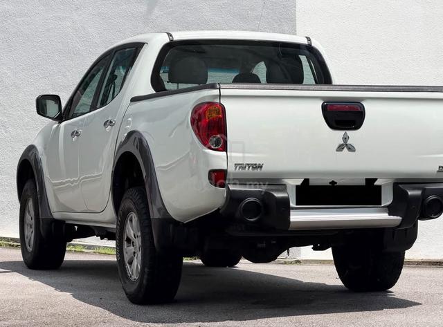 2013 Mitsubishi TRITON 2.5 VGT 4x4 Double Cap (A) - 2
