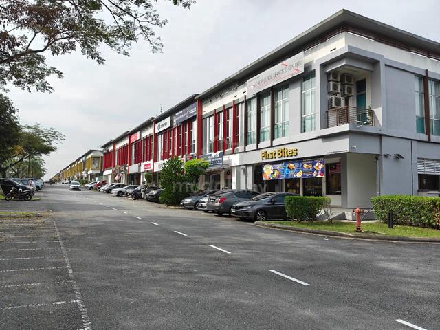skudai jalan impian emas 22 shoplot groundfloor corner lot north east 1