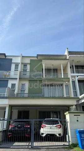 House for SALE (Near DASH Highway!) 1