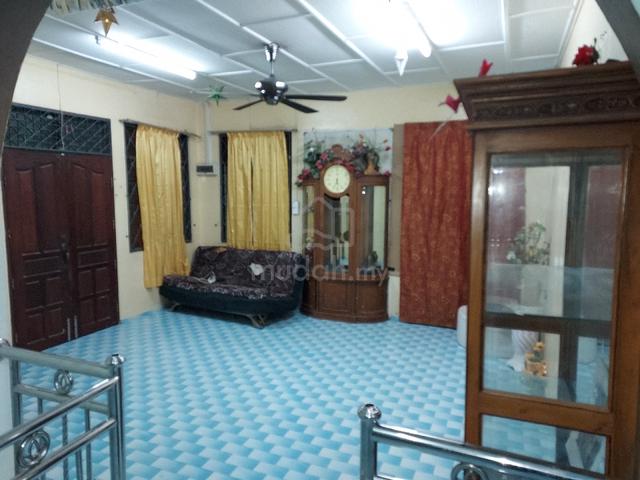 Rumah semi D di kedai lalat, kota jembal 1