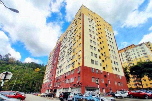 Jelutong Apartment @ Selayang Heights 1