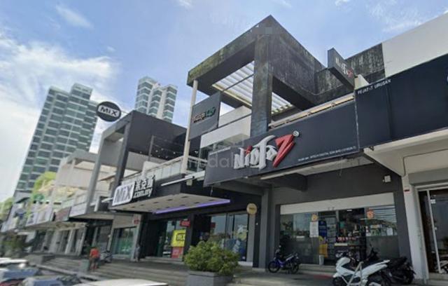Seafront Commercial Shoplot @ Karpal Singh Drive | Tenanted Investment 1