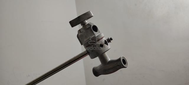 Heavy-Duty C-Stand with Boom Arm and Grip Head - photo 4 of 6