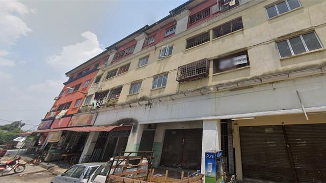 2nd Floor of 4 Storey ShopApartment, Desa Idaman II, Klang, Selangor 1