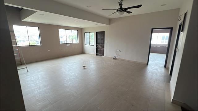 Nusa Idaman 32x80 Double Storey Endlot 8 Bedrooms 7 Bathrooms Renovate 1