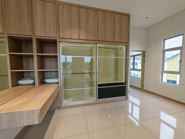 2 tingkat rumah teres baru di lunas , kedah RM1000 3