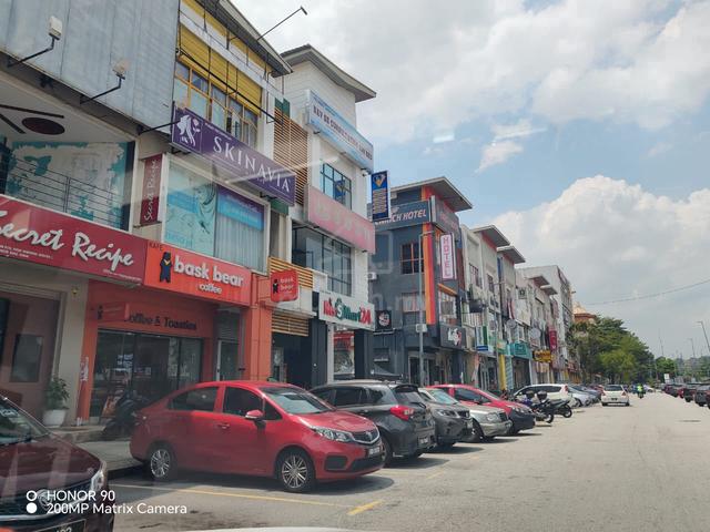 Hot! Shah Alam Seksyen 7 main road 3 stry shop beside Uitm Jakel Lrt3 1