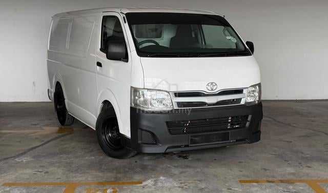 2011 Toyota HIACE 2.5 KDH200R FACELIFT (M) TIPTOP - 1