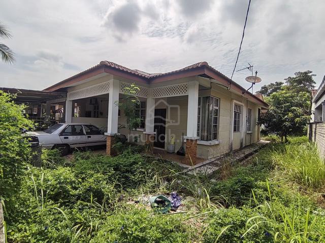 TERMURAH & FULL LOAN - 1 Storey Semi D Taman Cenderawasih, Olak Lempit 1