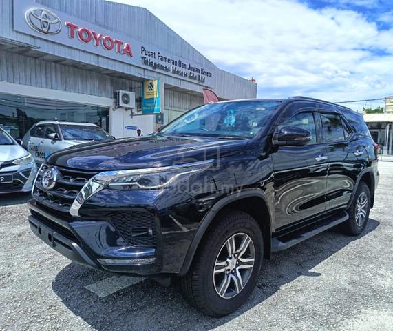 2025 TOYOTA Fortuner 2.4 DIESEL - CLEARANCE REBATE - 2