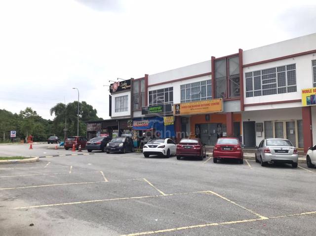 Bandar Botanic Phase 30 Double sty Shoplot for sale 20*65 1