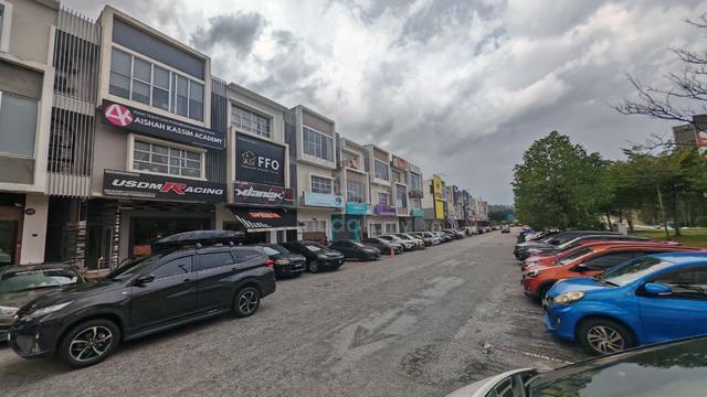 PRIME LOCATION❗️3 Storey Shoplot TTDI Grove Kajang Facing Road - NEGO 1