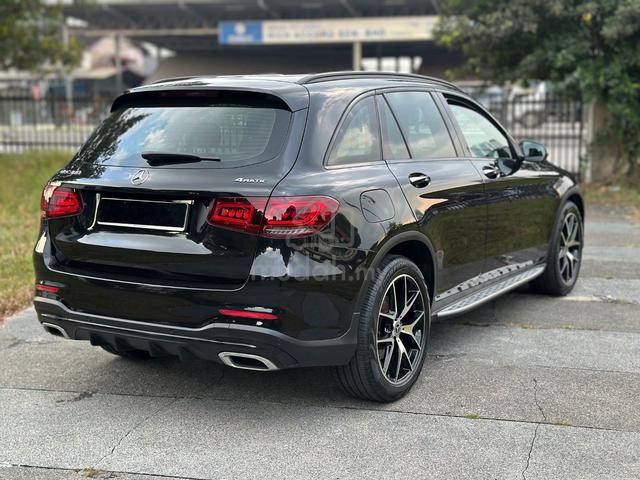 2021 Mercedes Benz GLC-300 4MATIC - 2