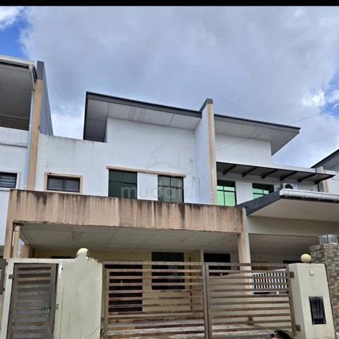 Double Storey terrace house located at Taman Mutiara, Sandakan 1