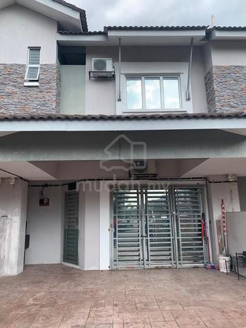 Double Storey Terrace 4 Bedroom Antara Gapi Serendah 1