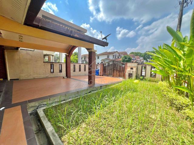 BELOW MARKET SEKSYEN 7 End Lot 2 tingkat Built Up 2700sqft 1