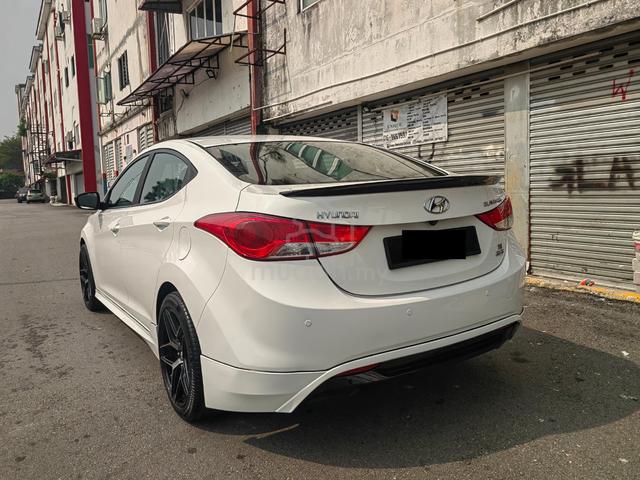 Hyundai ELANTRA 1.8 PREMIUM (A) FULOAN 2YS WRANTY - 3