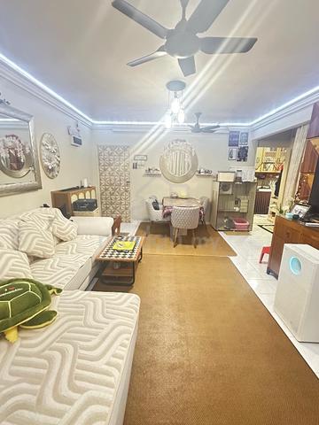 saujana apartment 1