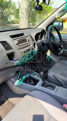 Single Owner 2005 Toyota HILUX 2.5 G (A) - 5