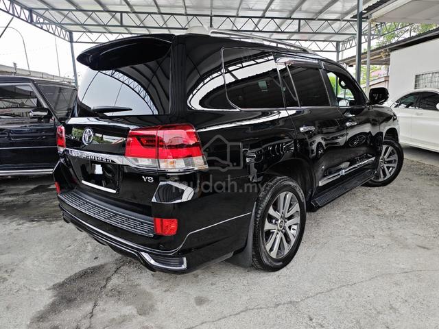 2017 Toyota LANDCRUISER 4.6 ZX (A) Boleh Loan - 2