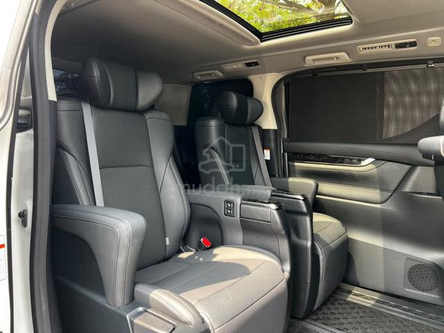 2022 Toyota ALPHARD 2.5 SC Alpine Sunroof Dim Bsm - 4
