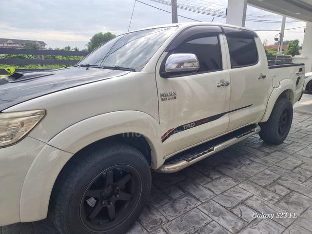 2011 Toyota HILUX 3.0 G (A) - 2