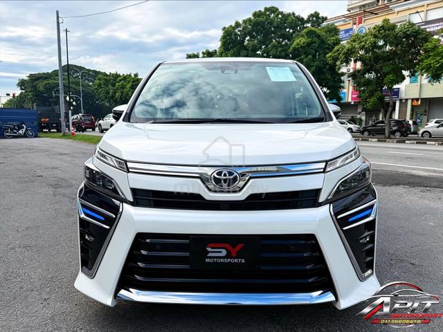 2021 Toyota VOXY 2.0 ZS KIRAMEKI III (A) - 2