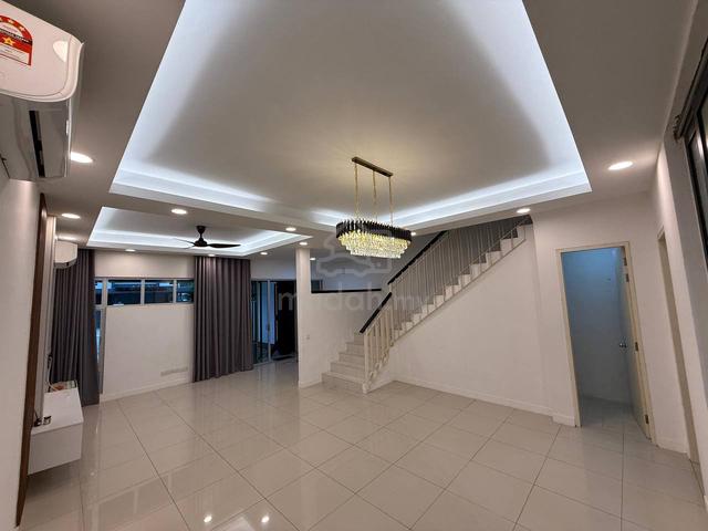 Fully Renovated Double Storey House Chimes Bandar Rimbayu For Sale 1