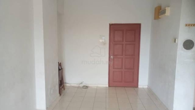 Selesa i-Resort Apartment (Pangsapuri Damai Mewah B) 1