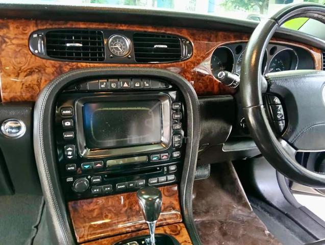 Jaguar XJ8 4.2 SE (A) L 100km best unit World wide - 3