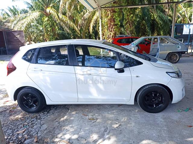 2017 Honda JAZZ 1.5 S (A) - 4