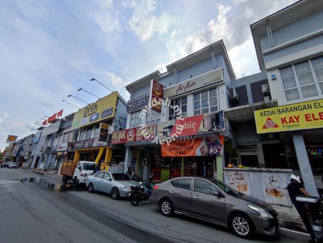 2 Storey House Taman Dato Demang only 5 minutes walking Equine Mrt 1