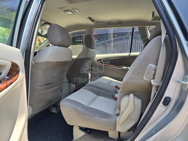 2012 Toyota INNOVA 2.0 G (A) Tip-Top - 4