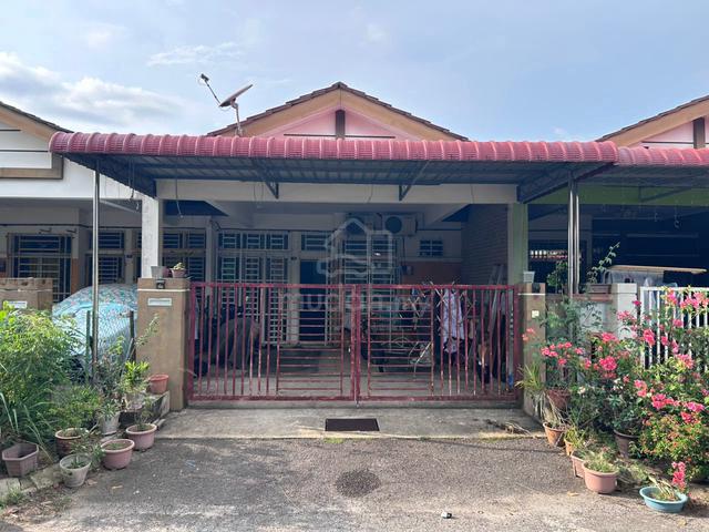 Teres Setingkat Bukit Bandar Puteri Jaya 1