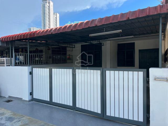 Fettes Park (Single Storey Terrace) Tanjung Bungah 1