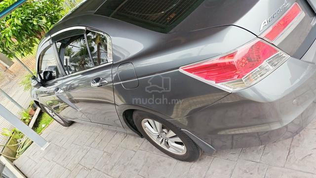 Honda Accord 2.0 - 2