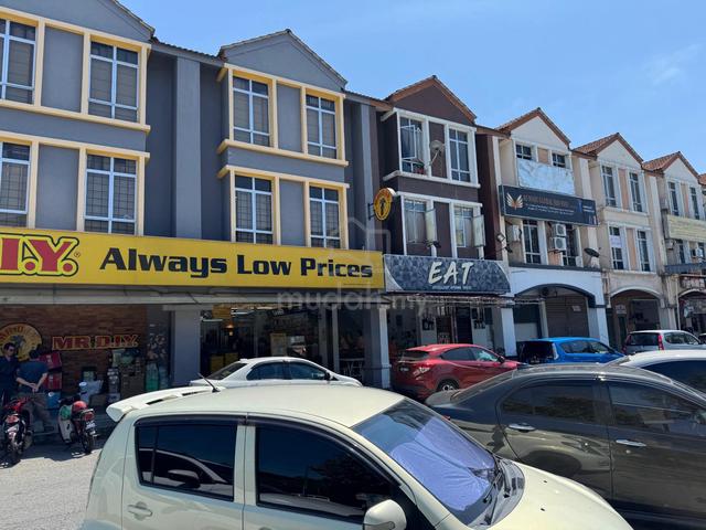 Ground Floor Shoplot @ Batu Maung For Rent! 1