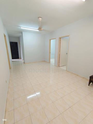 Permai Lake View Apartment 4