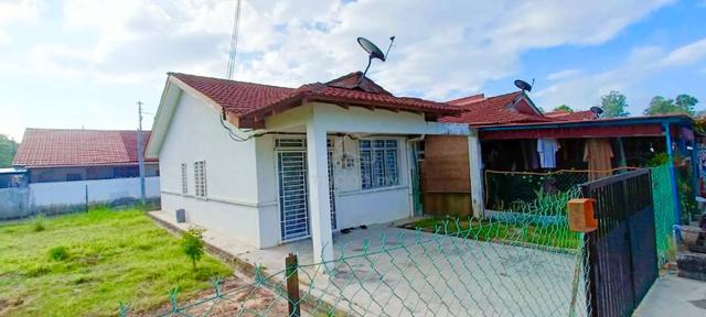 CORNER DEPAN SURAU House Taman Semenyih Permata Near Pelangi Kajang ...