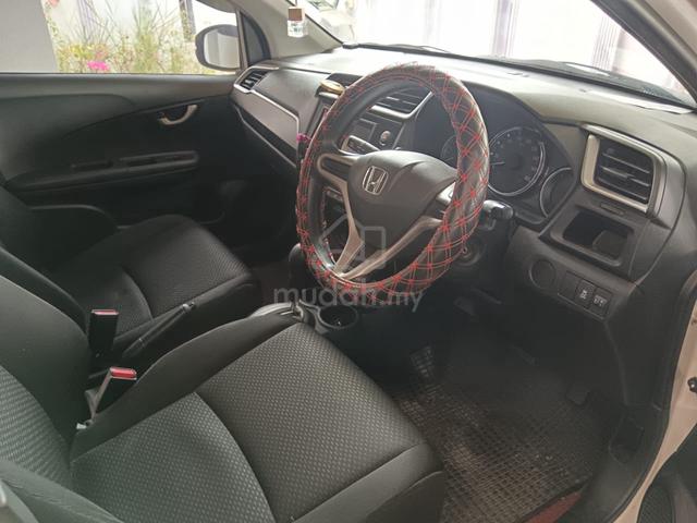 2017 Honda BR-V 1.5 V -- (A) - 5