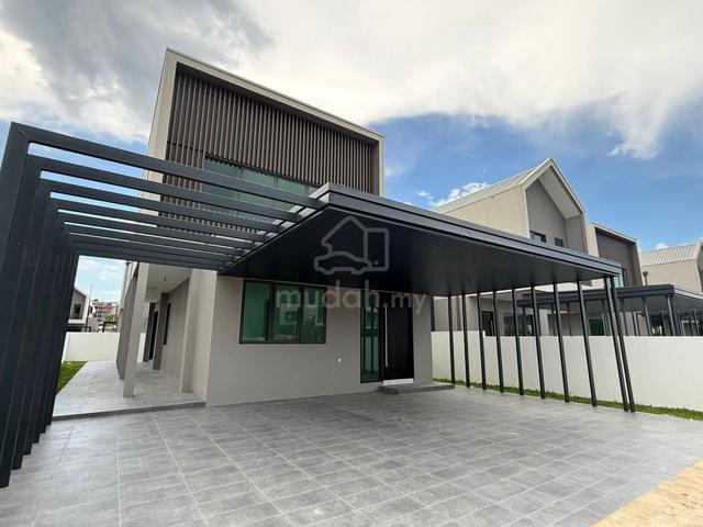 SOL ESTATE SEMI DETACHED FOR SALE At PINES SQUARE BATU KAWA KUCHING 1