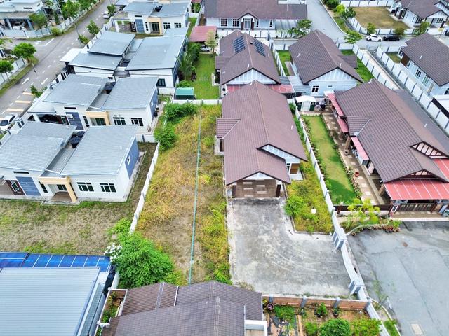 HUGE LAND CORNER LOT 1 Storey Bungalow Taman Bukit Senawang Perdana 1