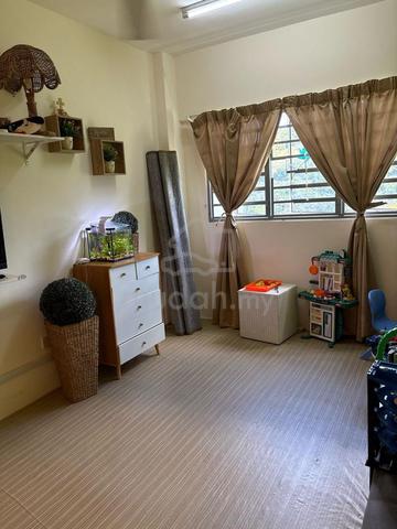 Dua Residensi 1