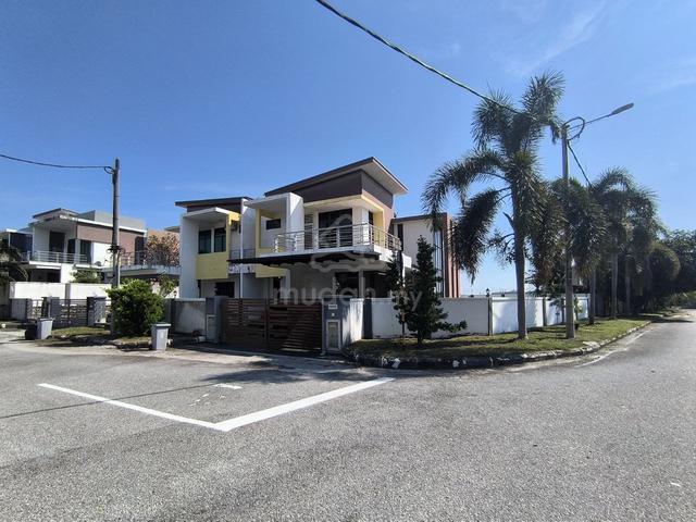 [Corner] Double storey Semi D Vistana Kirana Ayer Keroh Melaka 1