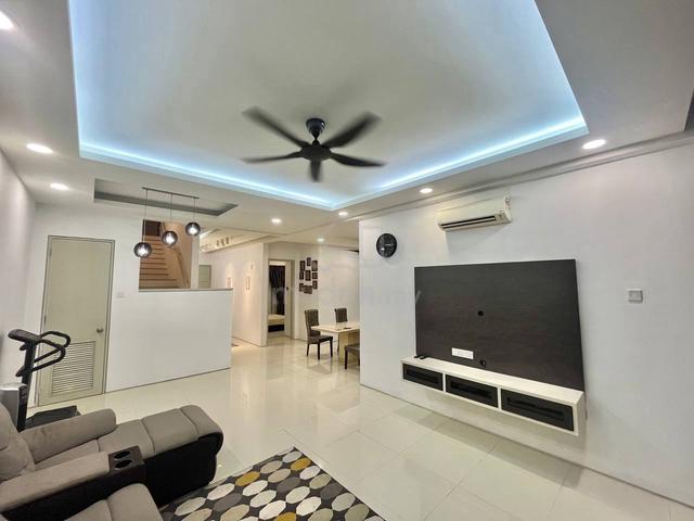 Renovated Storey townhouse The Vale @ Sutera Damansara Damansara Damai 1